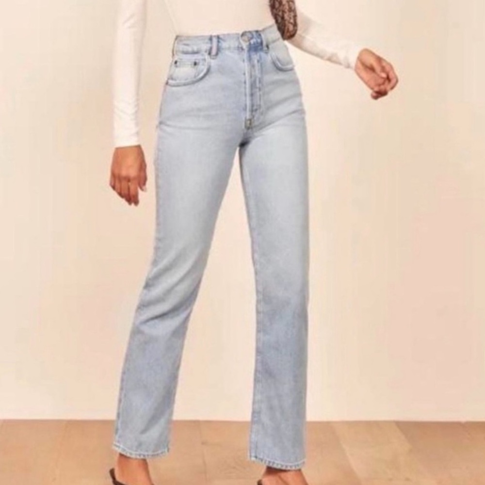 Reformation straight leg jean in Tahoe wash sz 25